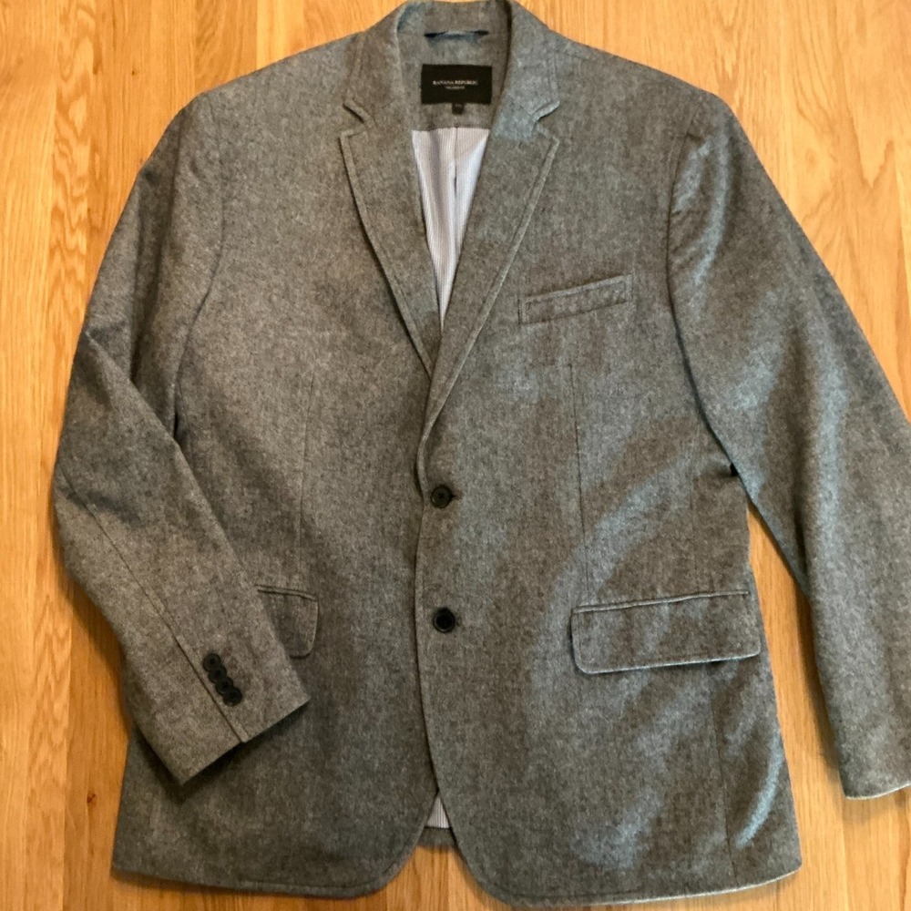 Banana Republic Tweed Blazer 44R Gray Italian Fabric Tailored Fit Sport Coat